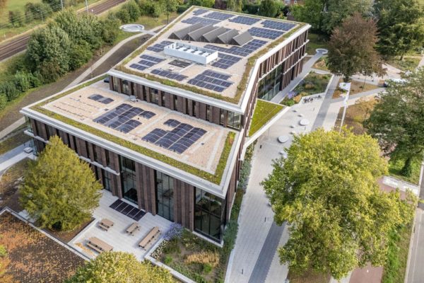 Gemeentehuis De Steeg van boven