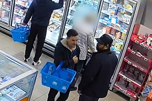 Zo jatten deze mannen in seconden je portemonnee. Foto: Omroep Gelderland