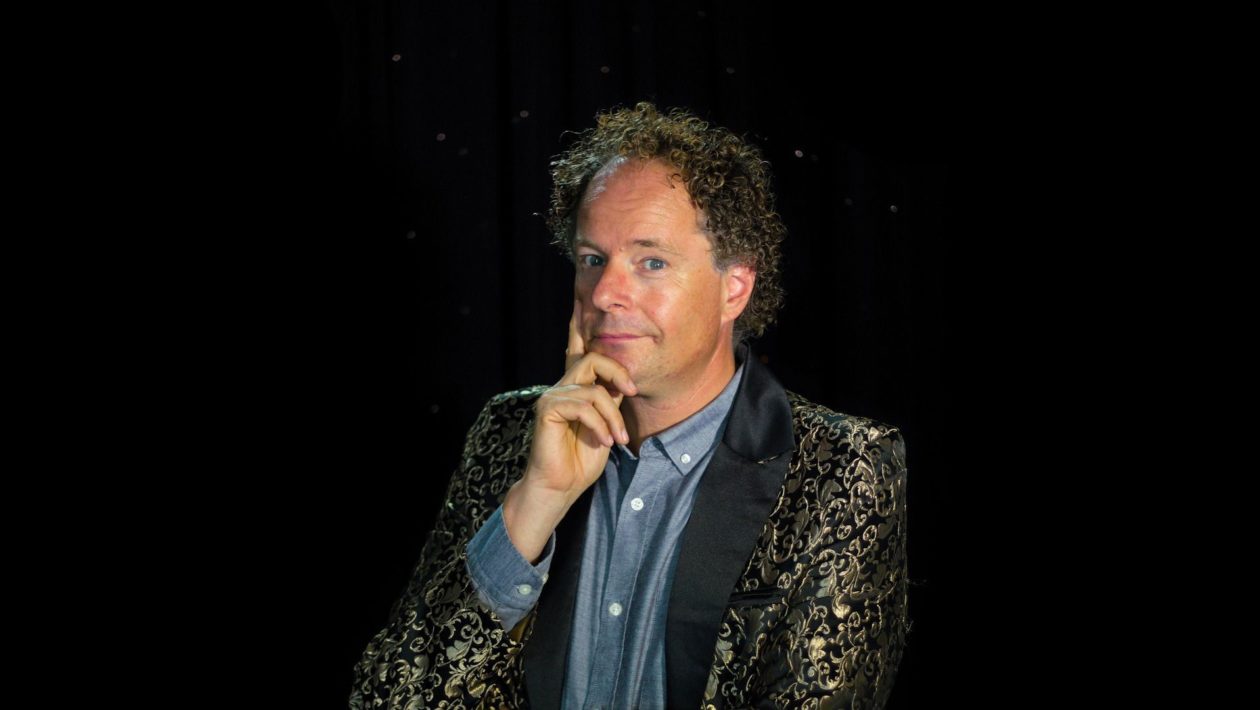 Cabaretier Arie Vuyk Foto: Cabaretier Arie Vuyk