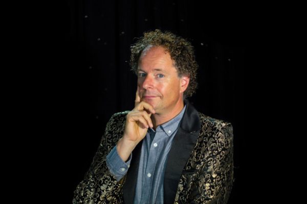 Cabaretier Arie Vuyk Foto: Cabaretier Arie Vuyk