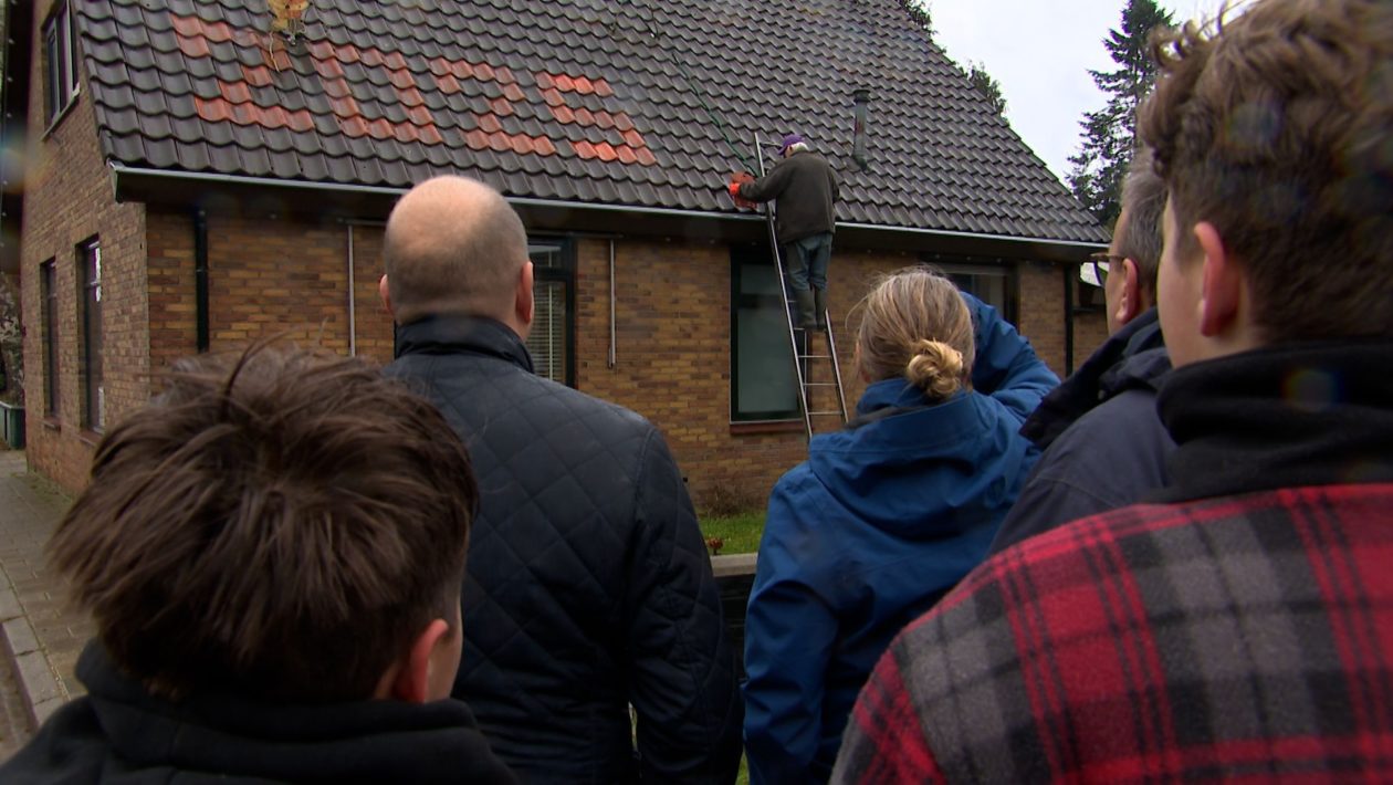 Bart op zijn dak. Foto: Omroep Gelderland