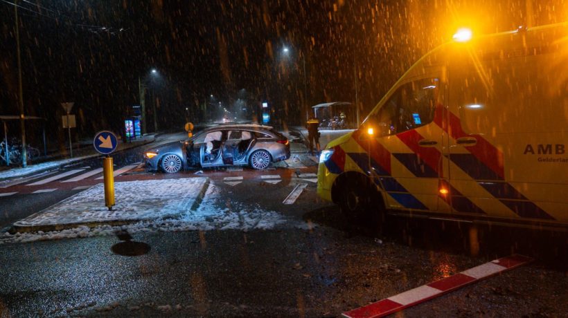 De auto liep zware schade op en is total loss. Foto: Persbureau Heitink