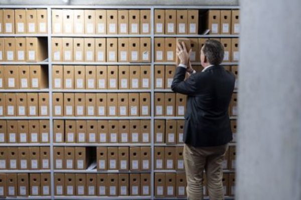 Dossiers in het Nationaal Archief. Foto: Omroep Gelderland