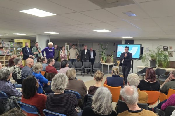 Politici uit Rheden laten andere kant van zichzelf zien in Velp Foto: Studio Rheden