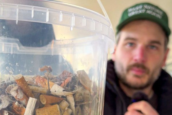 PvdD Rheden zuigt duizenden peuken op Foto: PvdD Rheden