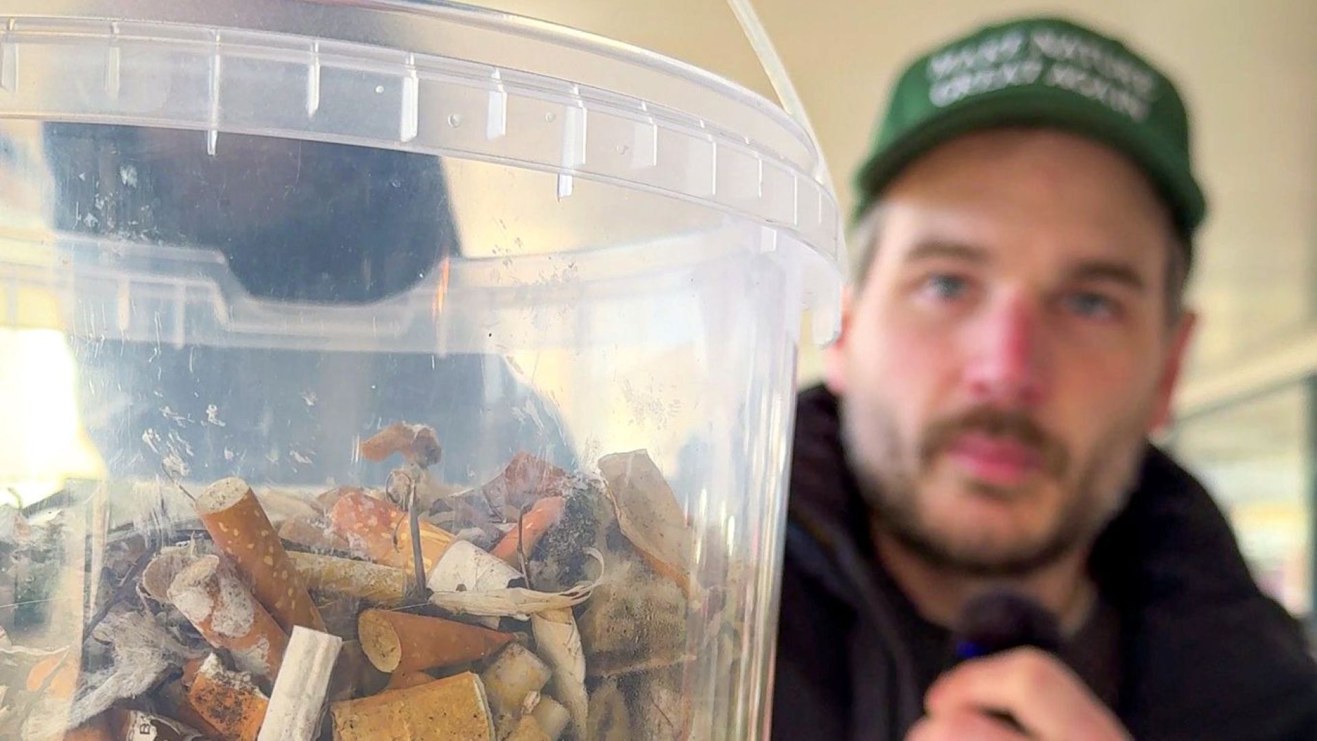 PvdD Rheden zuigt duizenden peuken op