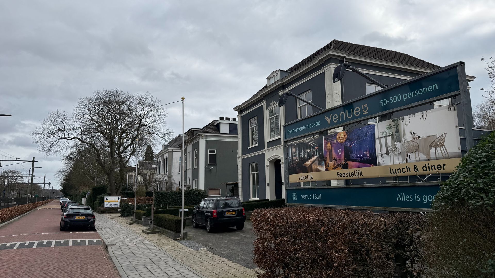 Zeven keer gecanceld om ‘haatdragende’ taal, Venue 13 in Velp zegt wel ja tegen cabaretier