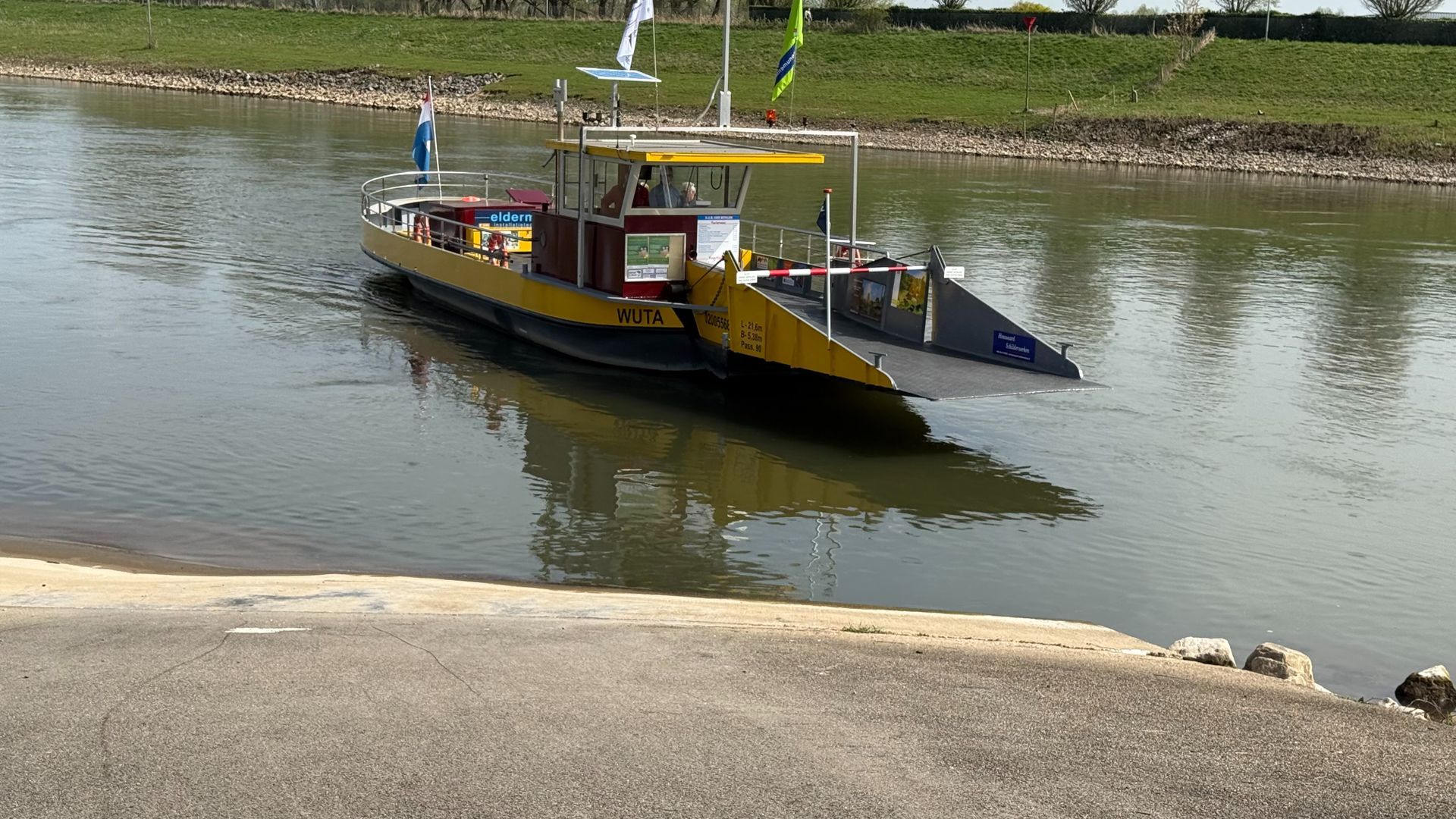 Gratis overtocht maakt pont populair in Rheden