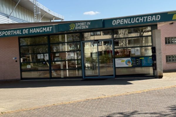 Openluchtbad in Rheden aan de IJsselsingel Foto: Martin Slijper