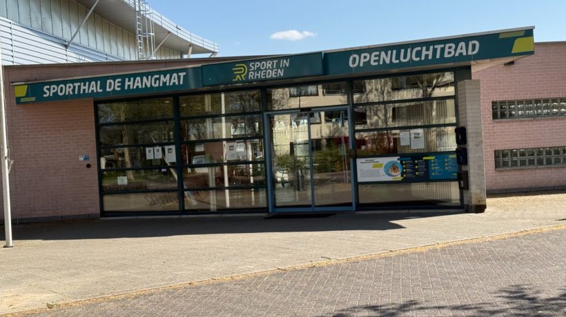 Openluchtbad in Rheden aan de IJsselsingel Foto: Martin Slijper