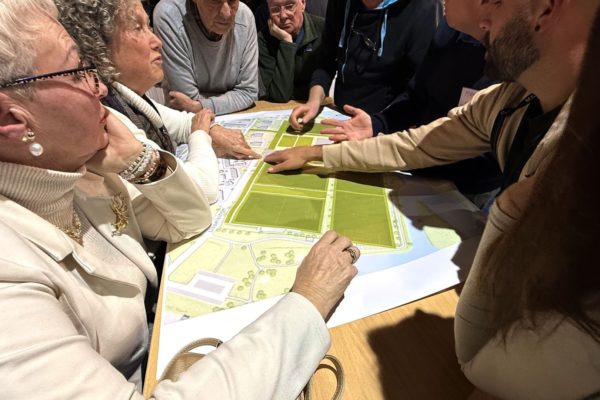Sportverenigingen en gemeente Rheden presenteren toekomstvisie Sportpark Zuidflank Foto: Martin Slijper