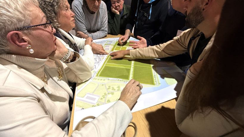 Sportverenigingen en gemeente Rheden presenteren toekomstvisie Sportpark Zuidflank Foto: Martin Slijper