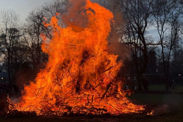 Paasvuur Laag-Soeren