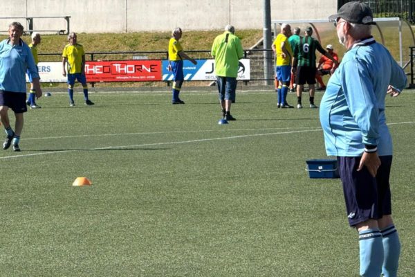 Walking voetbaltoernooi voor 50-plussers in Dieren Foto: Andre Verschoor