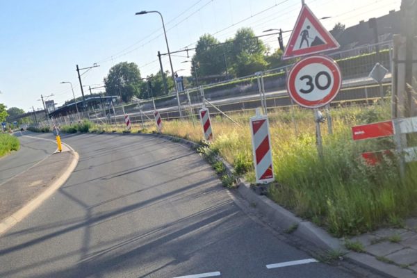 ProRail plaatst geluidsschermen langs spoor in Dieren Foto: Studio Rheden