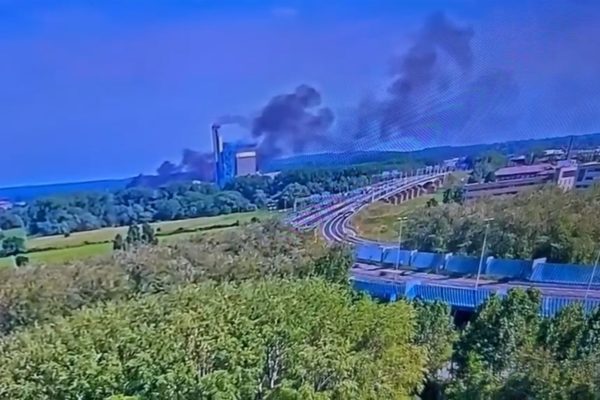 Brand bij afvalverwerker Duiven Foto: Studio Rheden