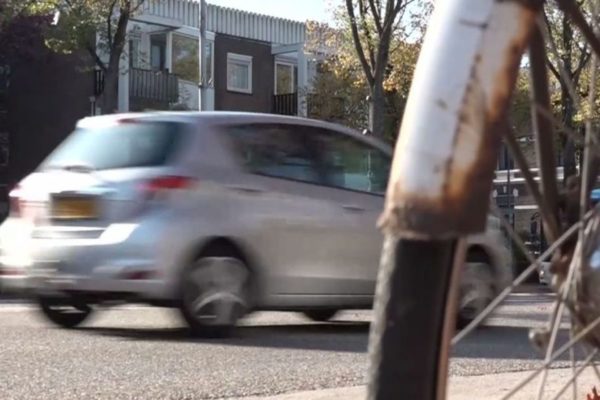 Vanaf 1 juni 2026 komen in het centrum verkeersborden te staan. Foto: Omroep Gelderland