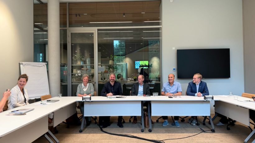 Fractievoorzitters presenteren coalitieakkoord voor 2026-2030 Foto: Martin Slijper