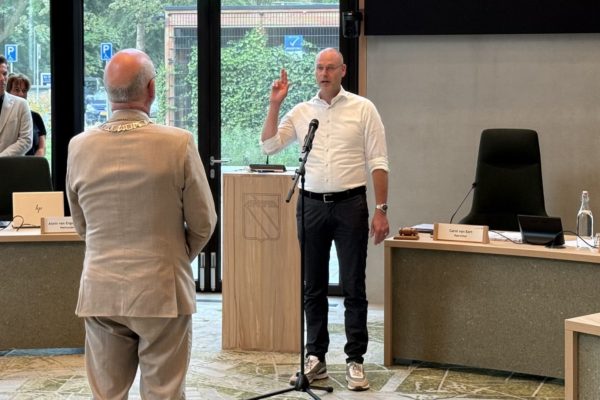 Jurian Bos benoemd tot raadslid Foto: Martin Slijper
