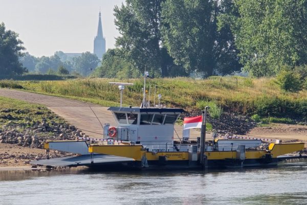 Veerpont in Dieren Foto: Studio Rheden