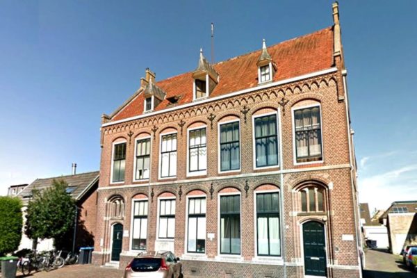 Oude Postkantoor Dieren Foto: Google