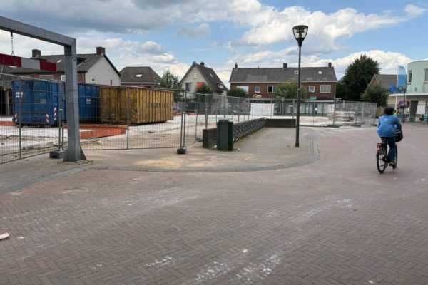 Hier zat voorheen supermarkt de Plus Foto: Martin Slijper