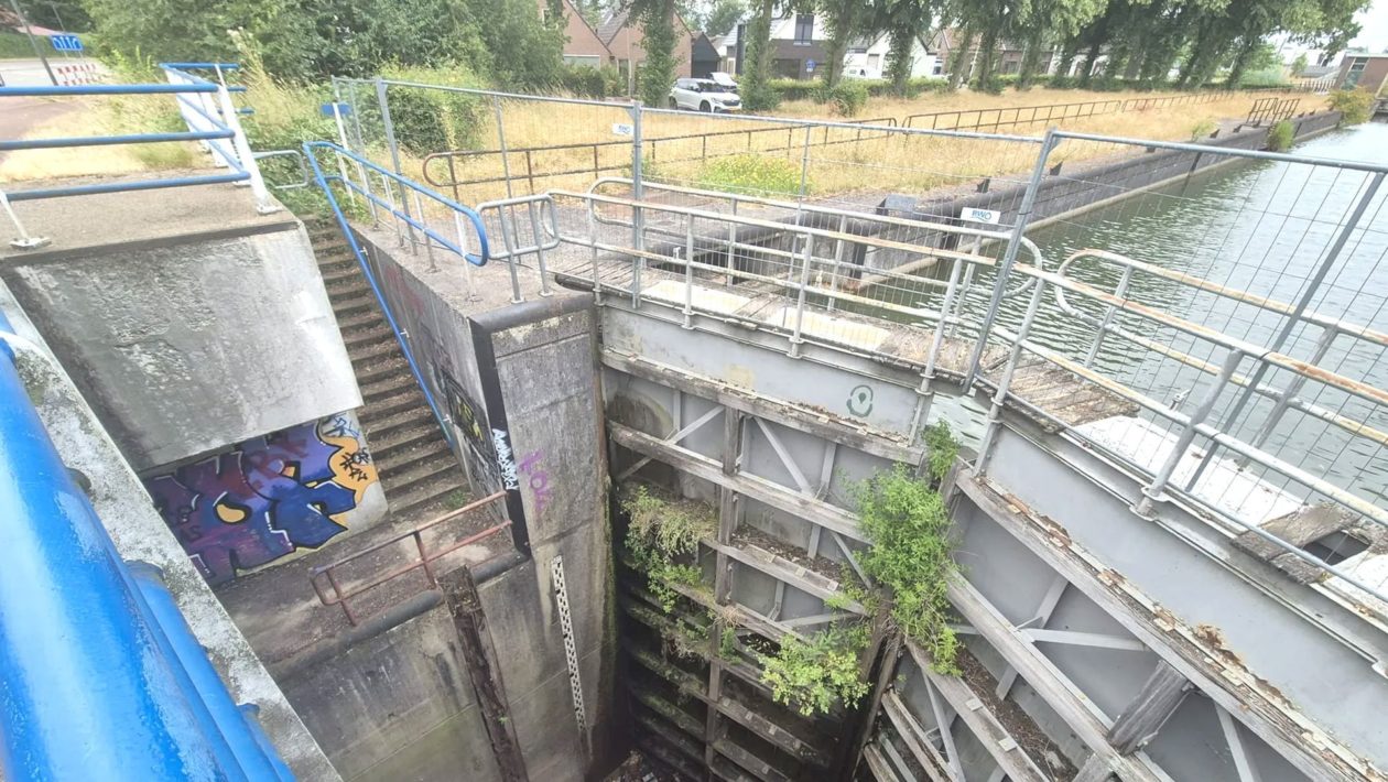 Sluis bij Apeldoorns Kanaal Foto: Waterschap Vallei en Veluwe