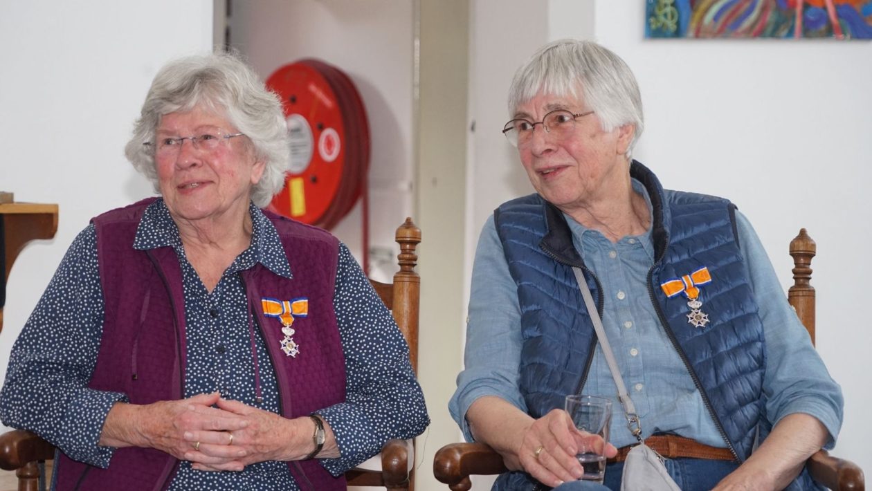 Nettie Dekker en Elis Duringhof-Gerritsen uit Ellecom Foto: Bert van Rijssen