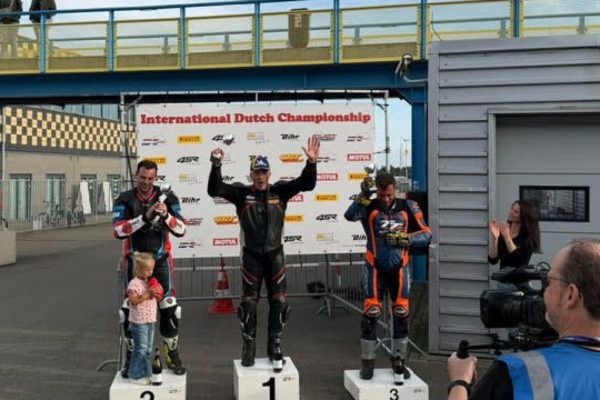 Brandweerman uit Rheden succesvol op TT Circuit Assen Foto: Dennis Timmer
