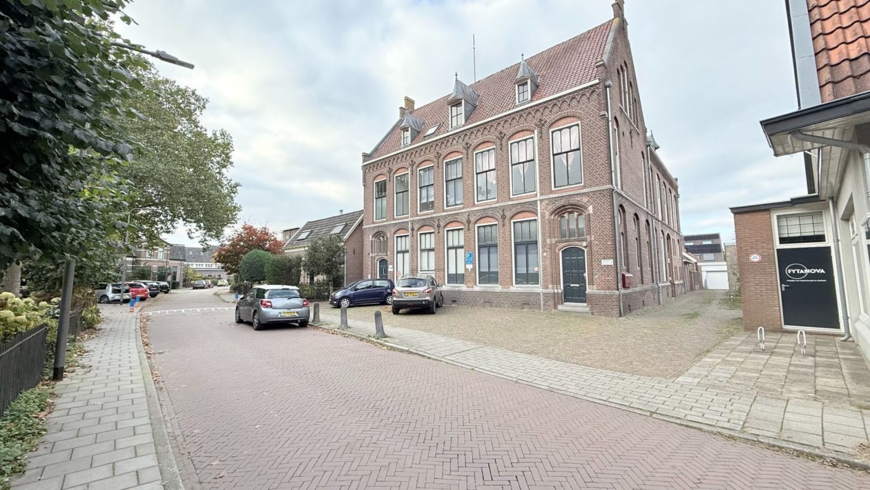 Voormalig postkantoor Prinsenstraat Dieren Foto: Martin Slijper