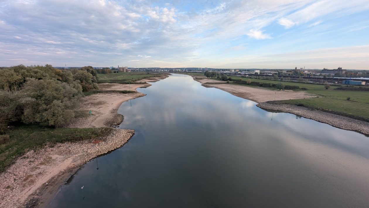 Laagwater in de Nederrijn. Foto: Omroep Gelderland
