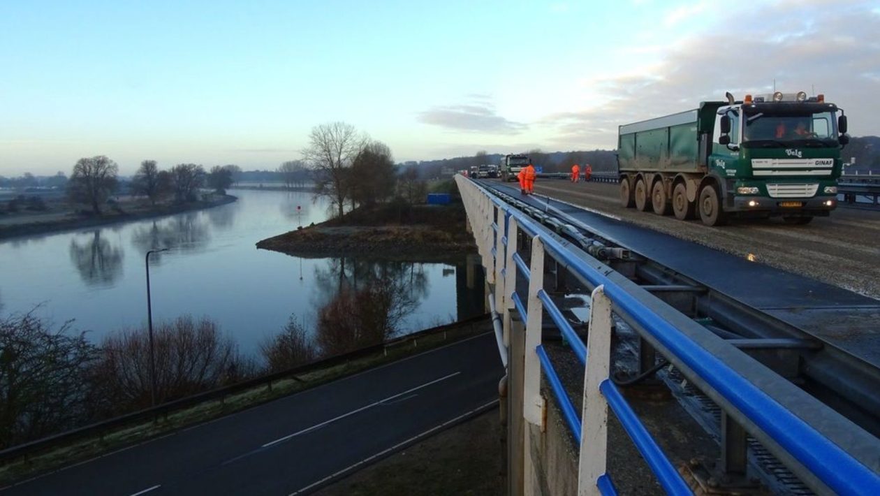 Middachterbrug A348 De Steeg Foto: Martin de Jongh